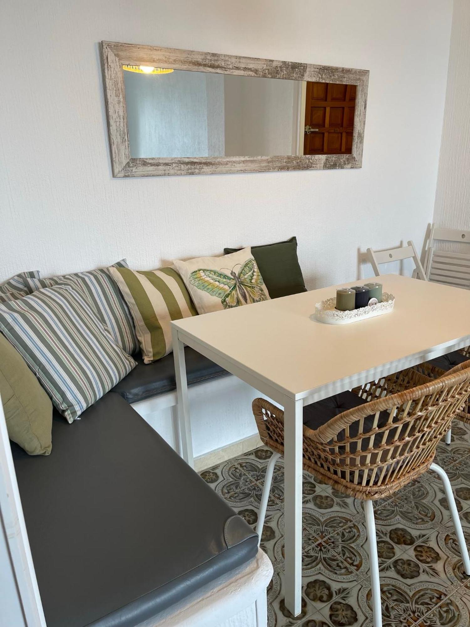 Charming Beachfront Apartment Murcia Ngoại thất bức ảnh